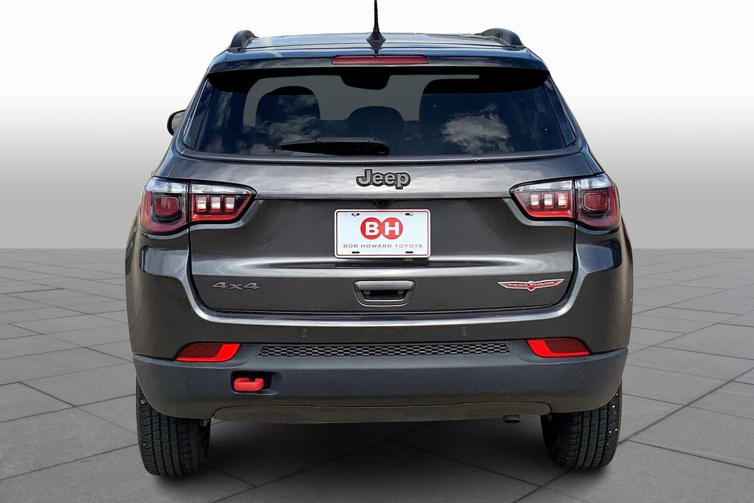 Used 2021 Jeep Compass Trailhawk image 5