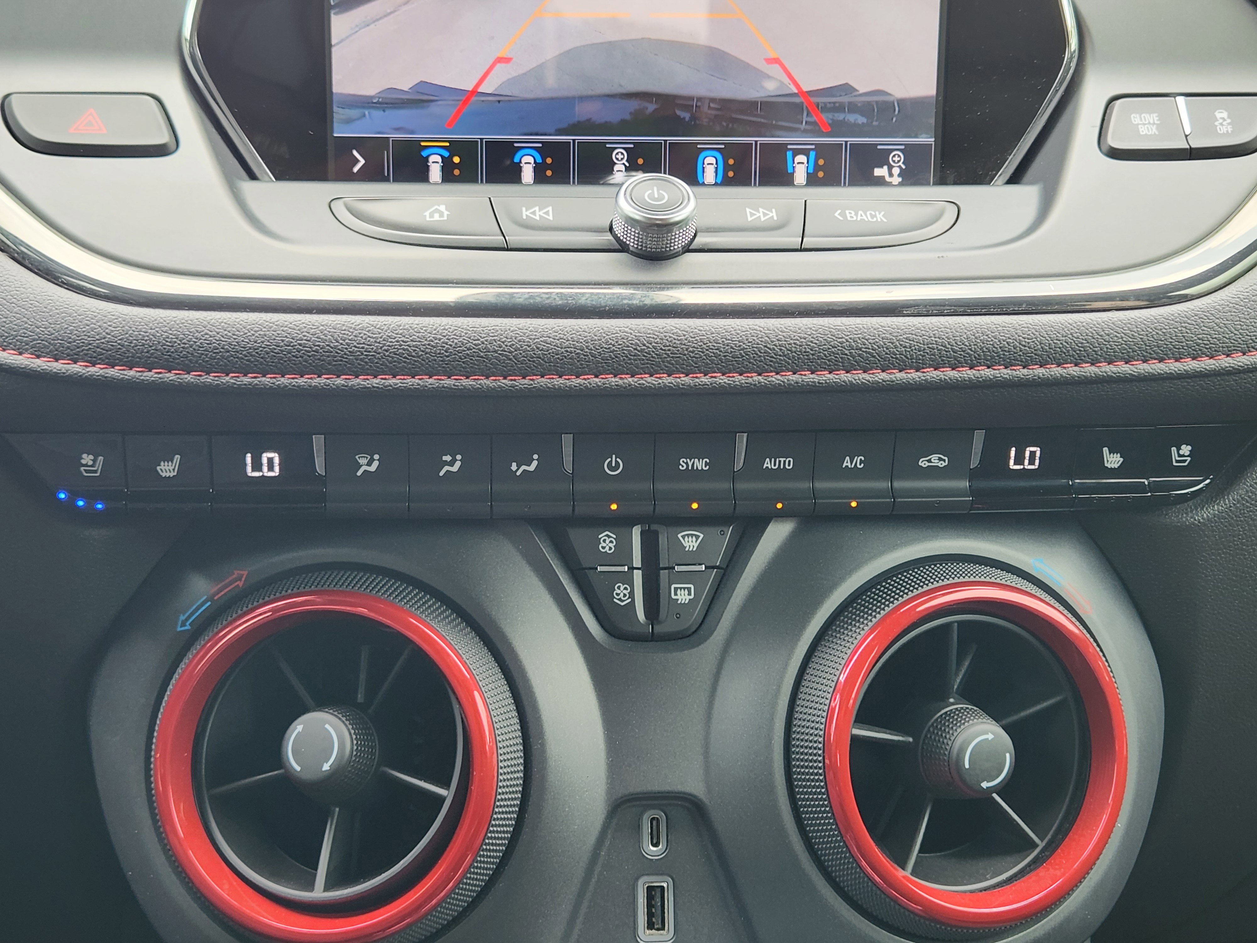 Used 2019 Chevrolet Blazer RS AWD/4WD image 19