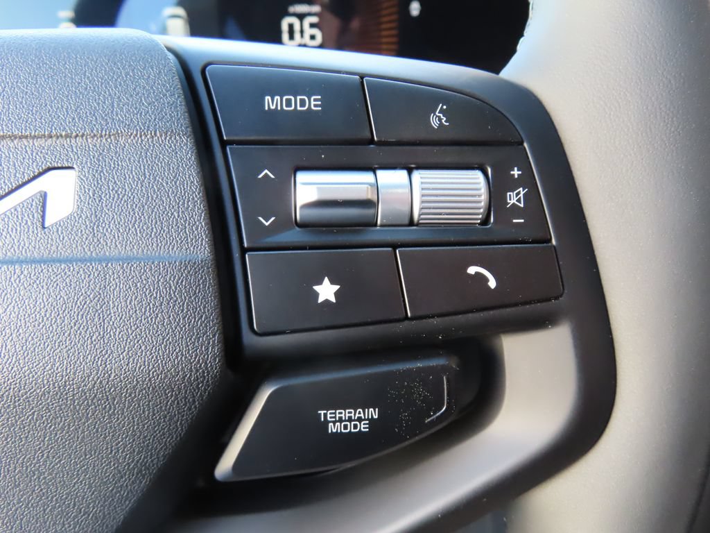 New 2026 Kia Sportage X-Line w/ X-Line Premium Package AWD/4WD image 16