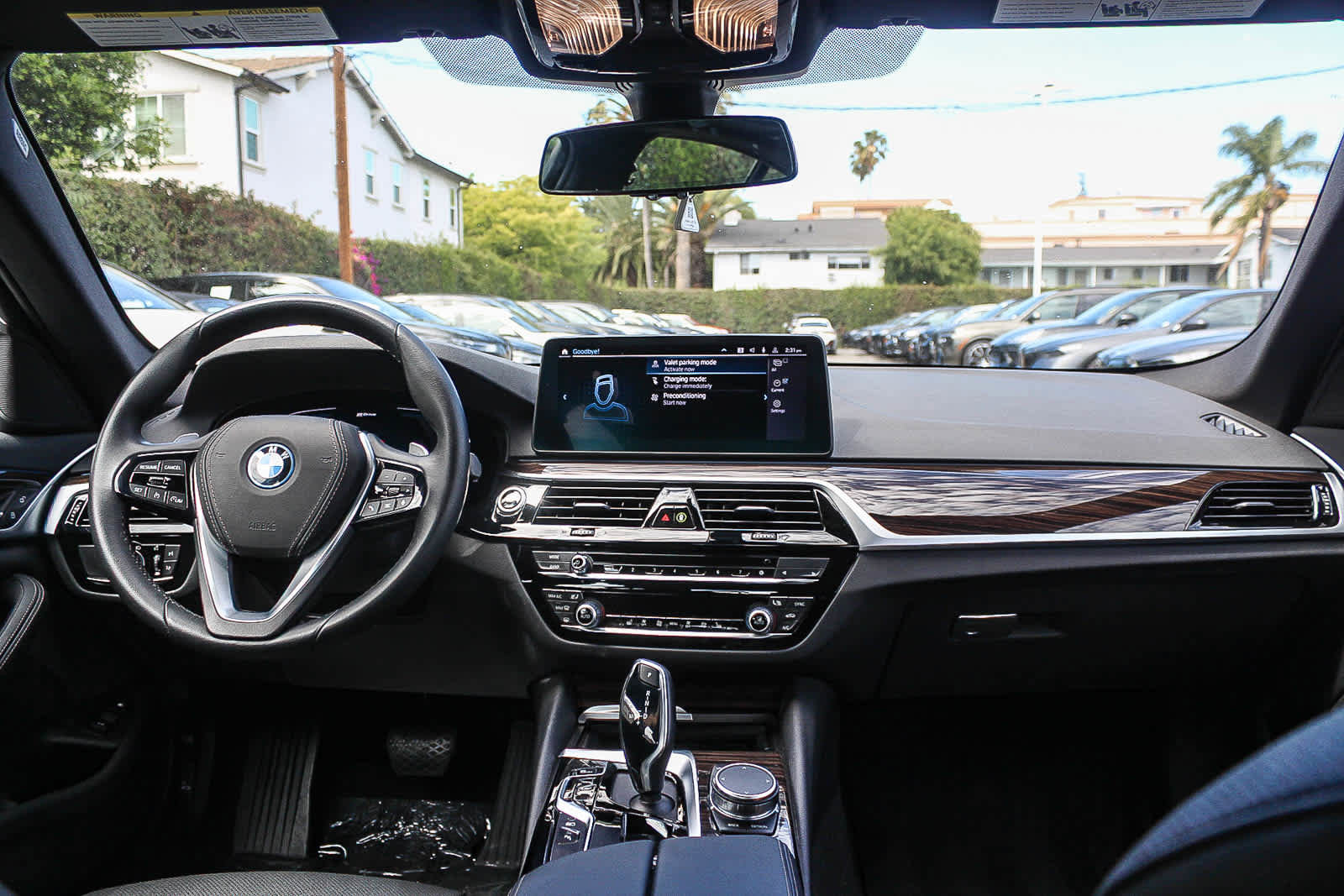 Certified 2023 BMW 530e w/ Convenience Package RWD image 12