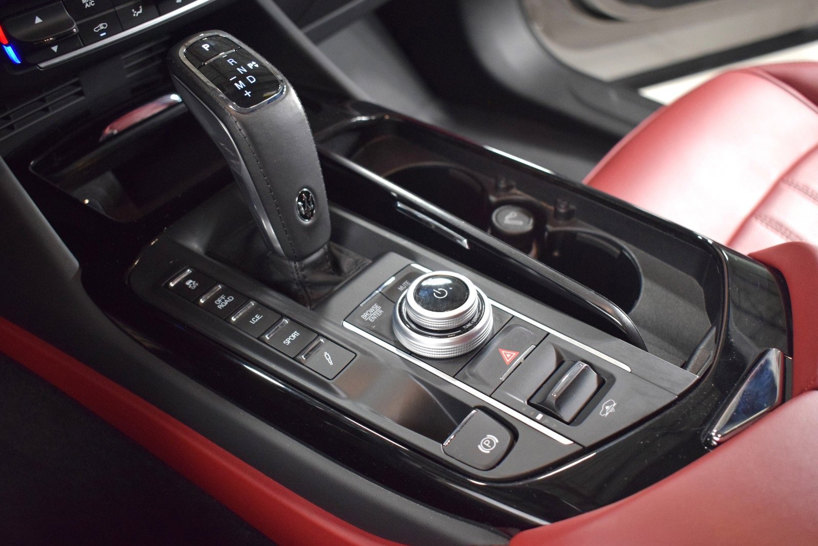 Certified 2022 Maserati Levante Modena image 35