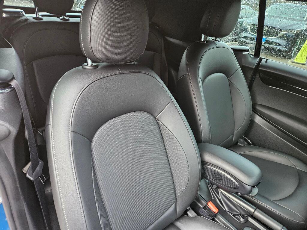 Used 2023 MINI Cooper Convertible image 10