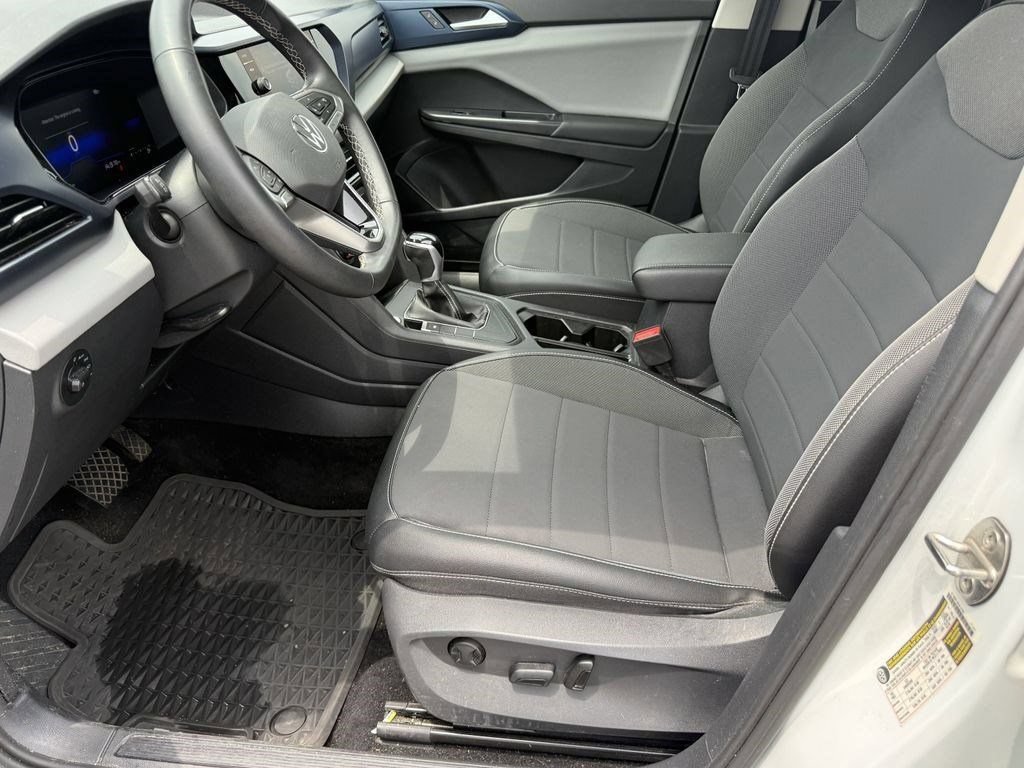 Certified 2022 Volkswagen Taos SE FWD image 12