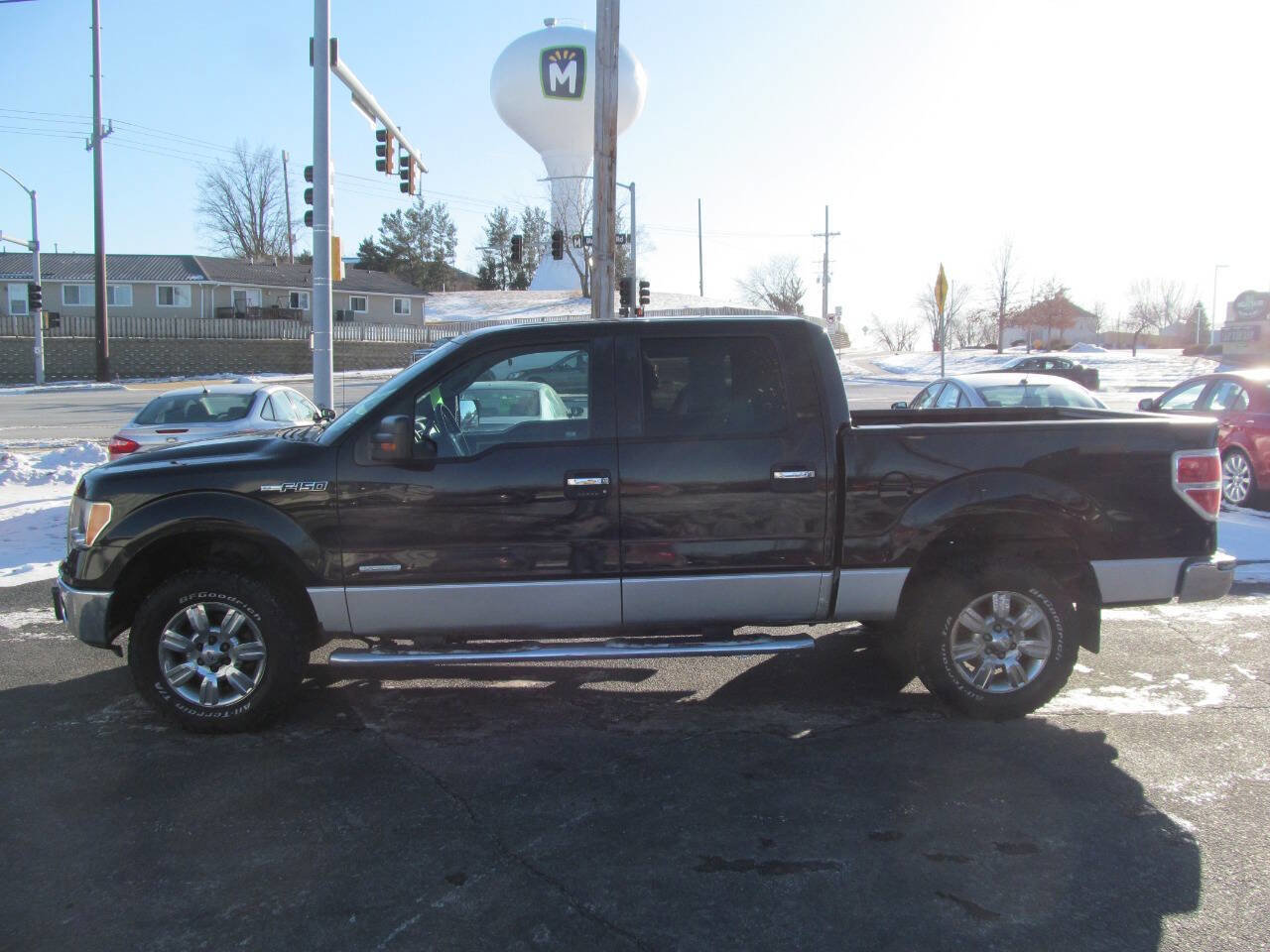 Used 2011 Ford F150 XLT w/ XLT Chrome Pkg image 2