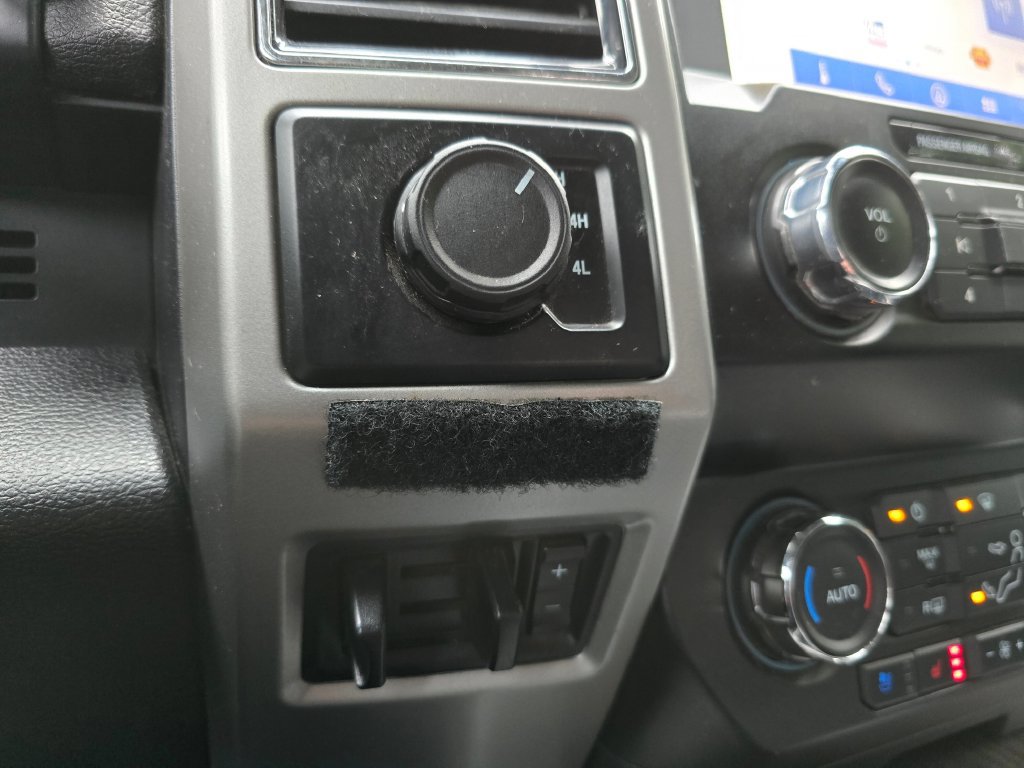 Used 2021 Ford F250 Lariat w/ Lariat Value Package AWD/4WD image 27
