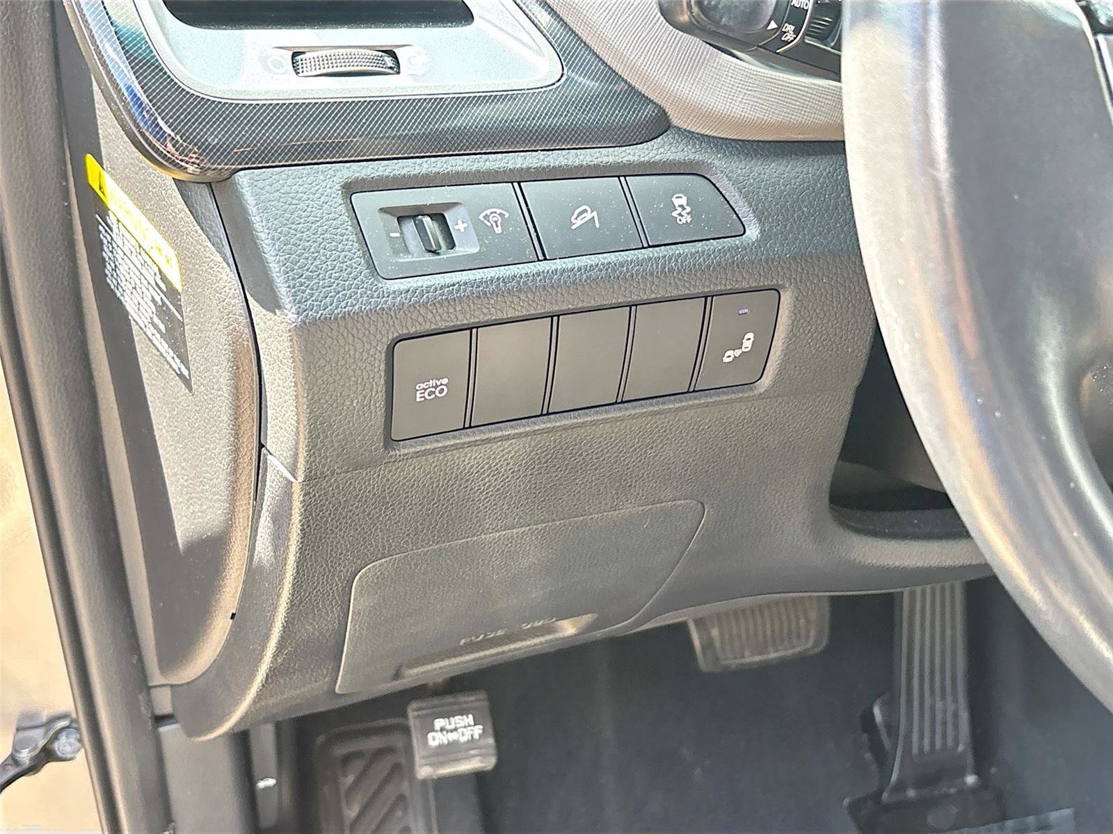 Used 2016 Hyundai Santa Fe Sport w/ Option Group 03 FWD image 10
