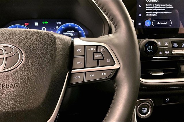 Used 2024 Toyota Grand Highlander Platinum image 25
