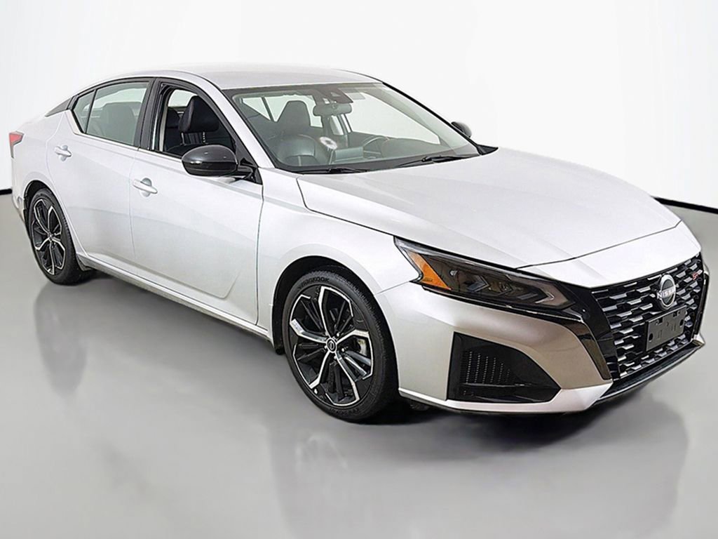 Used 2023 Nissan Altima 2.5 SR image 32