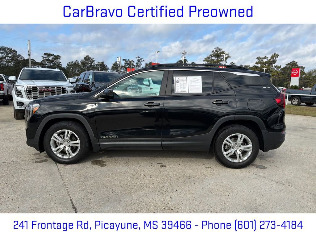 Certified 2022 GMC Terrain SLE w/ Driver Convenience Package image 3