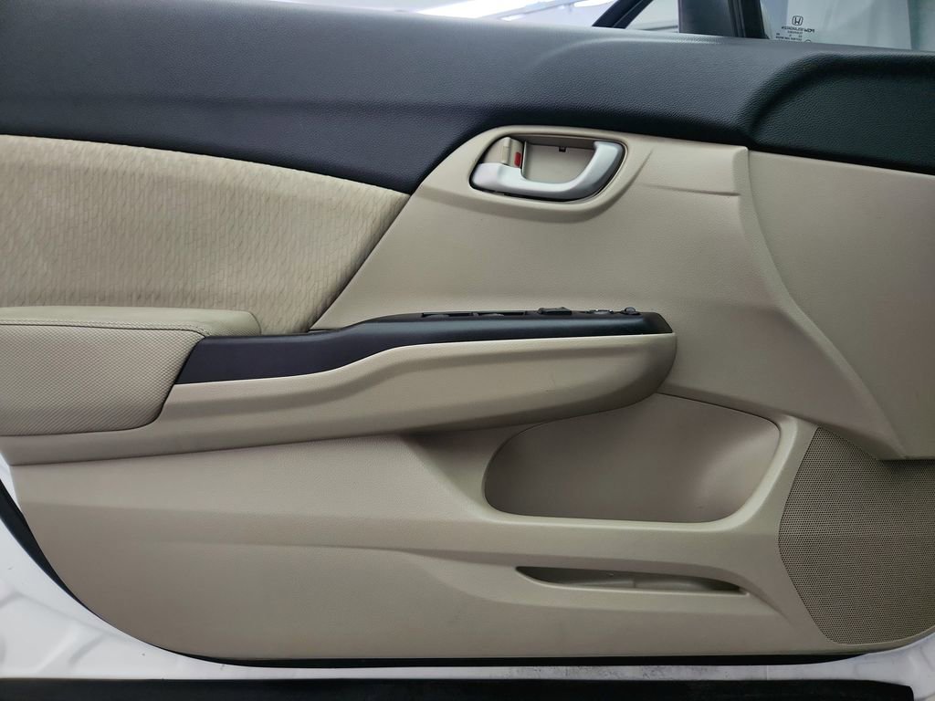 Used 2022 Audi e-tron Premium Plus image 50