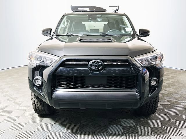 Used 2021 Toyota 4Runner Venture w/ Moonroof Package image 3