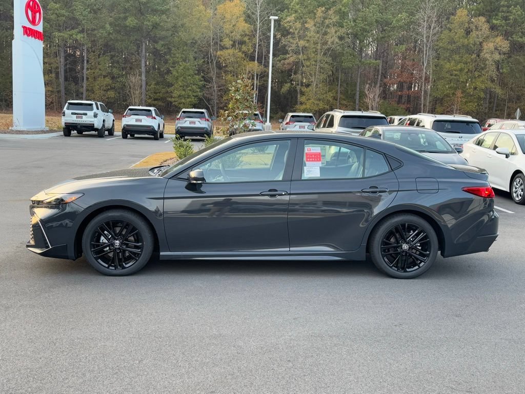 New 2026 Toyota Camry SE w/ Convenience Package FWD image 3