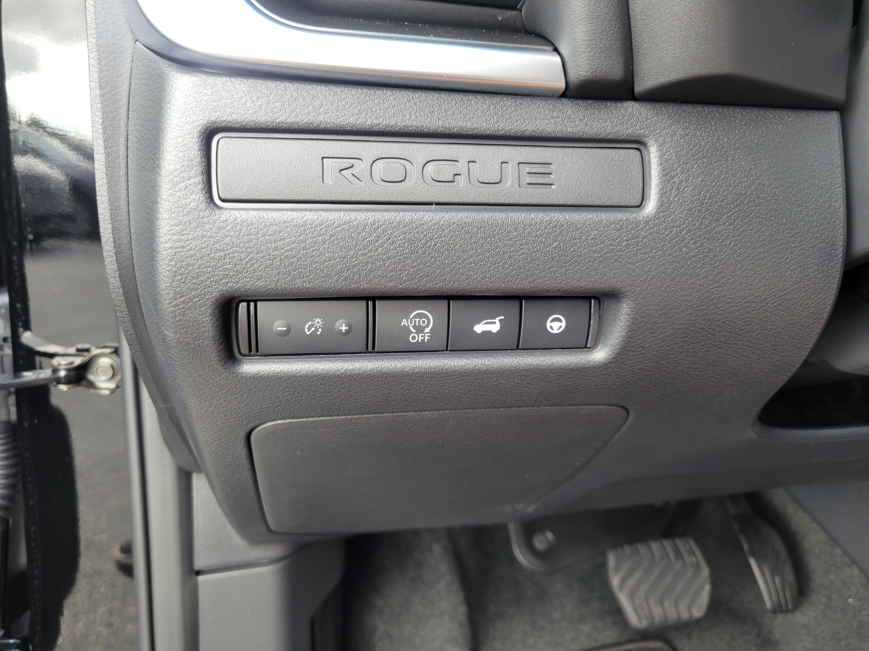 New 2026 Nissan Rogue Dark Armor FWD image 20