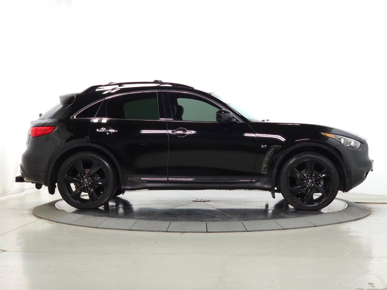 Used 2017 INFINITI QX70 AWD w/ Premium Package image 9