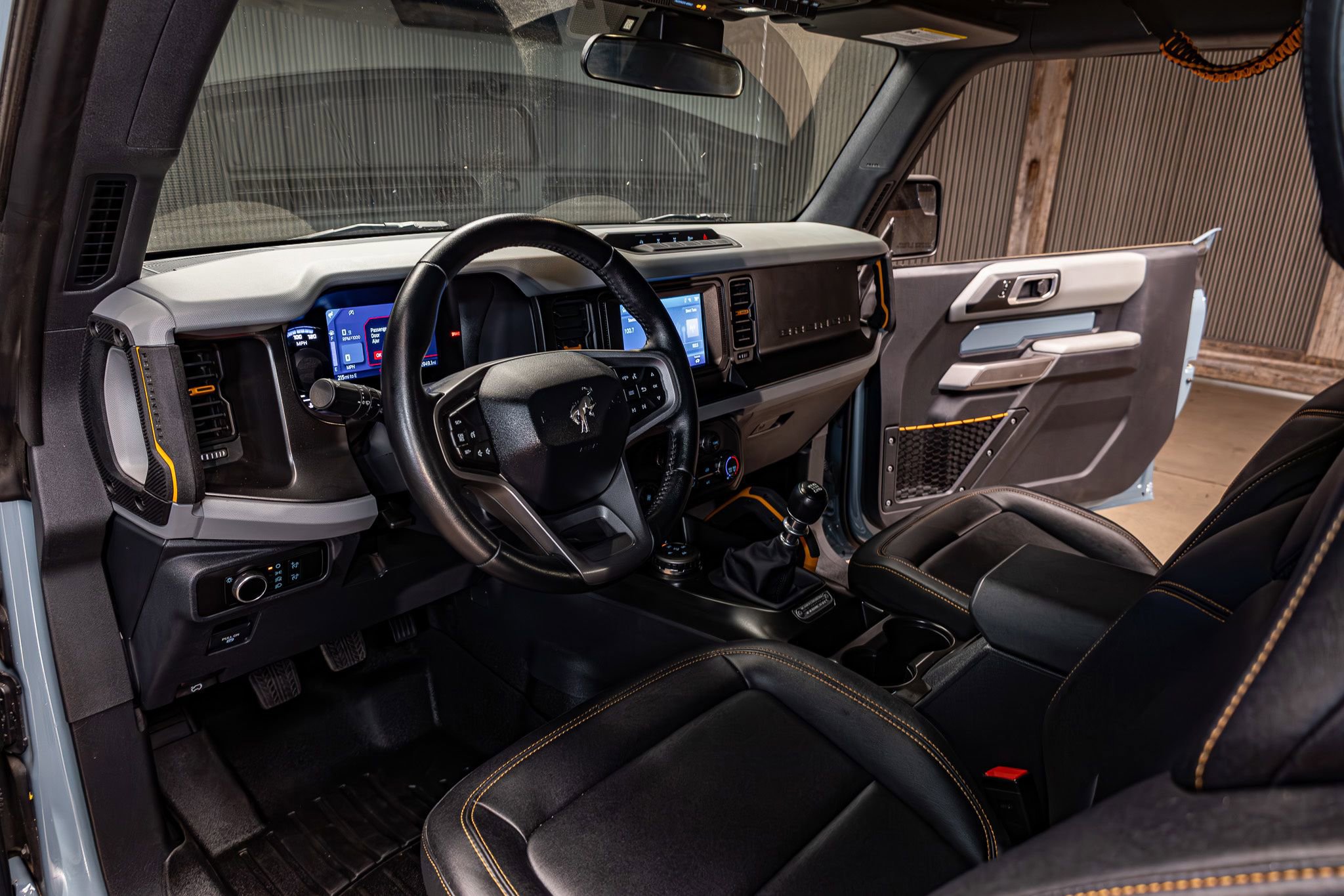 Used 2023 Ford Bronco Badlands image 12