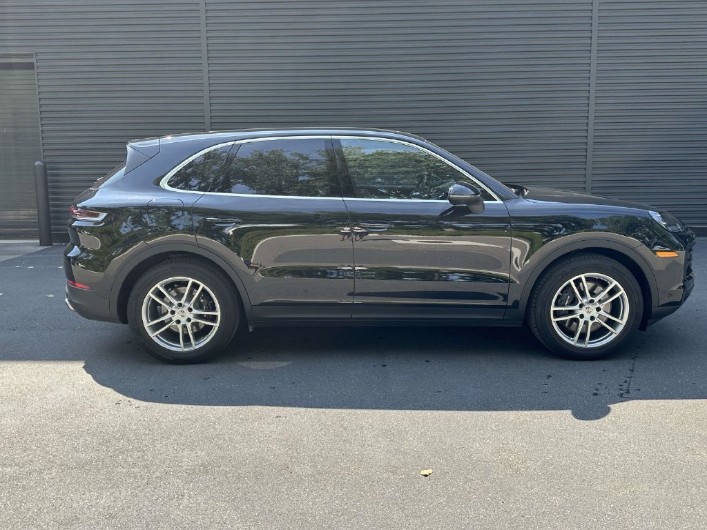 Certified 2026 Porsche Cayenne AWD/4WD image 6