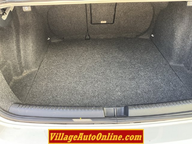 Used 2013 Volkswagen Jetta TDI FWD image 28