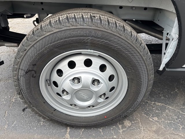 New 2026 Ford Transit 350 148 Medium Roof w/ Load Area Protection Package image 8