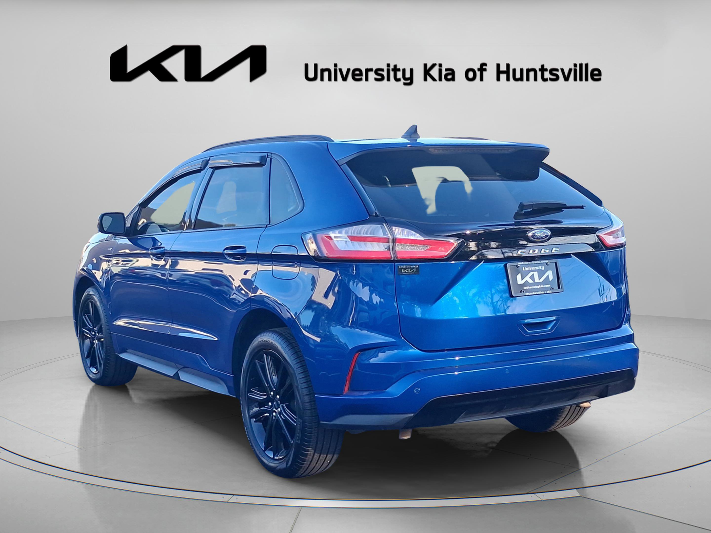 Used 2022 Ford Edge ST-Line AWD/4WD image 5