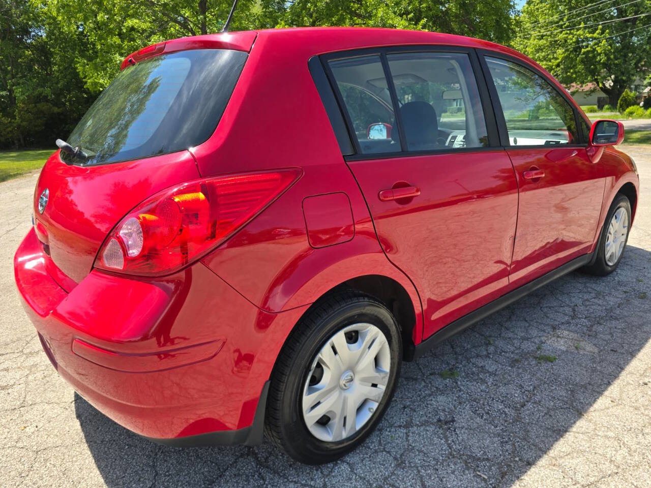 Used 2010 Nissan Versa 1.8 S w/ PWR Plus Pkg FWD image 4