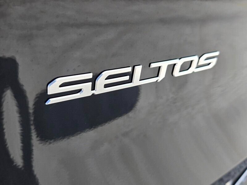 New 2027 Kia Seltos S FWD image 5