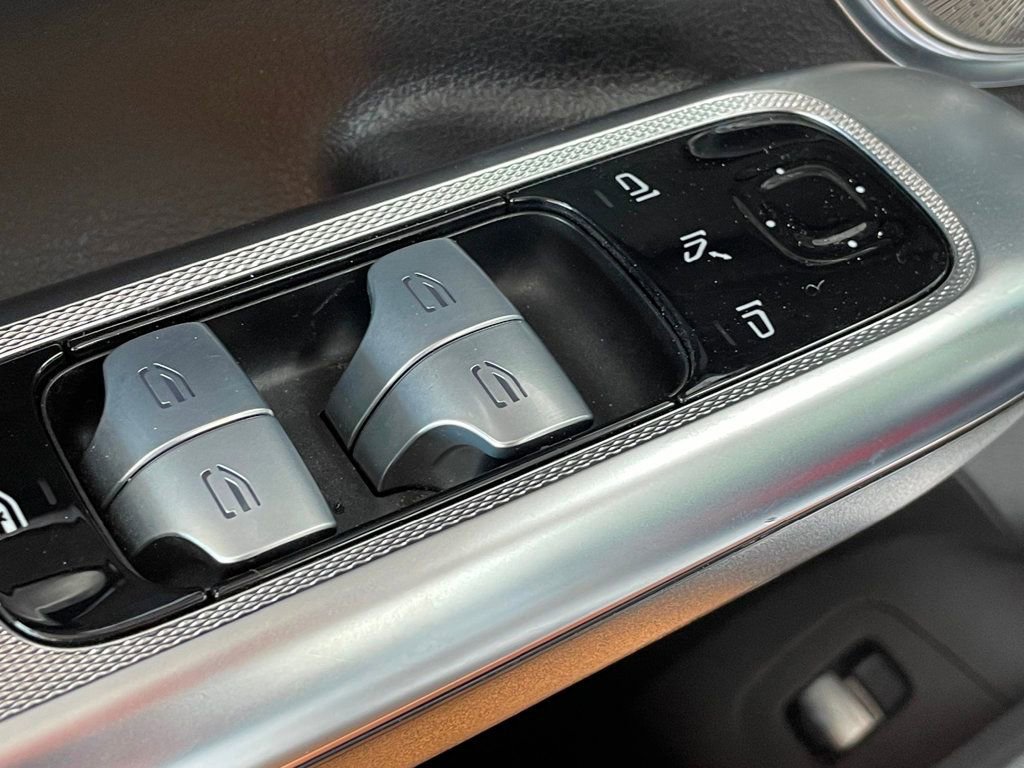 Used 2024 Mercedes-Benz EQE AMG 4MATIC SUV image 18