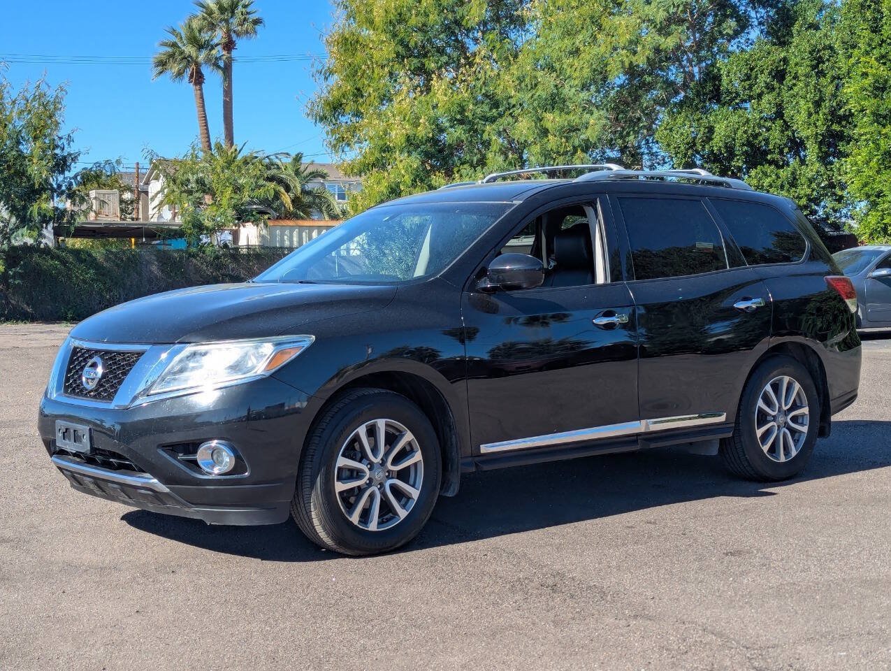 Used 2016 Nissan Pathfinder SL w/ SL Premium Package AWD/4WD image 7