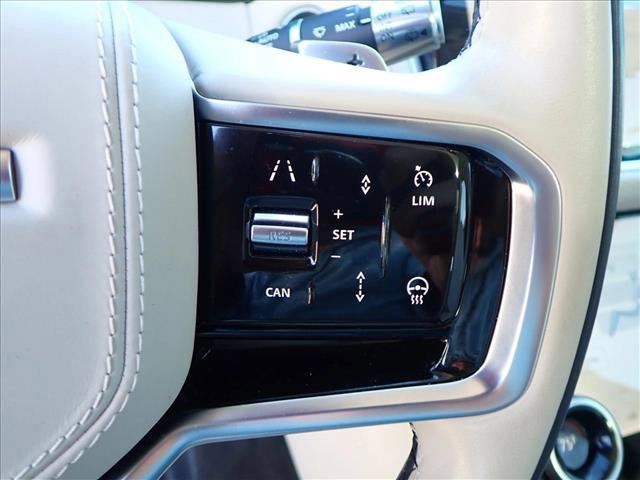 Used 2023 Land Rover Range Rover Velar R-Dynamic S image 17