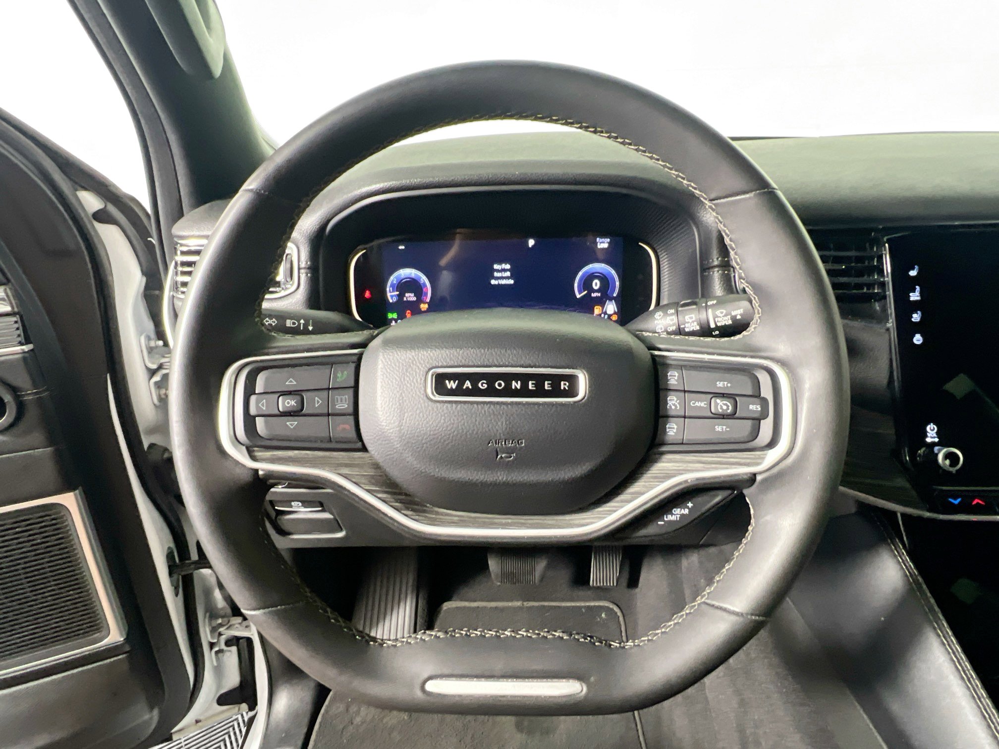 Used 2022 Jeep Wagoneer Series II AWD/4WD image 17
