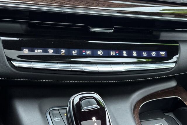 Used 2023 Cadillac Escalade Premium Luxury Platinum image 20