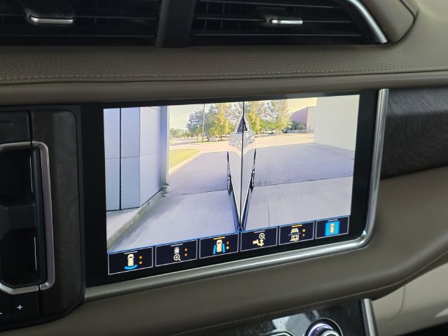 Used 2021 GMC Yukon XL Denali w/ LPO, Illumination Package RWD image 28