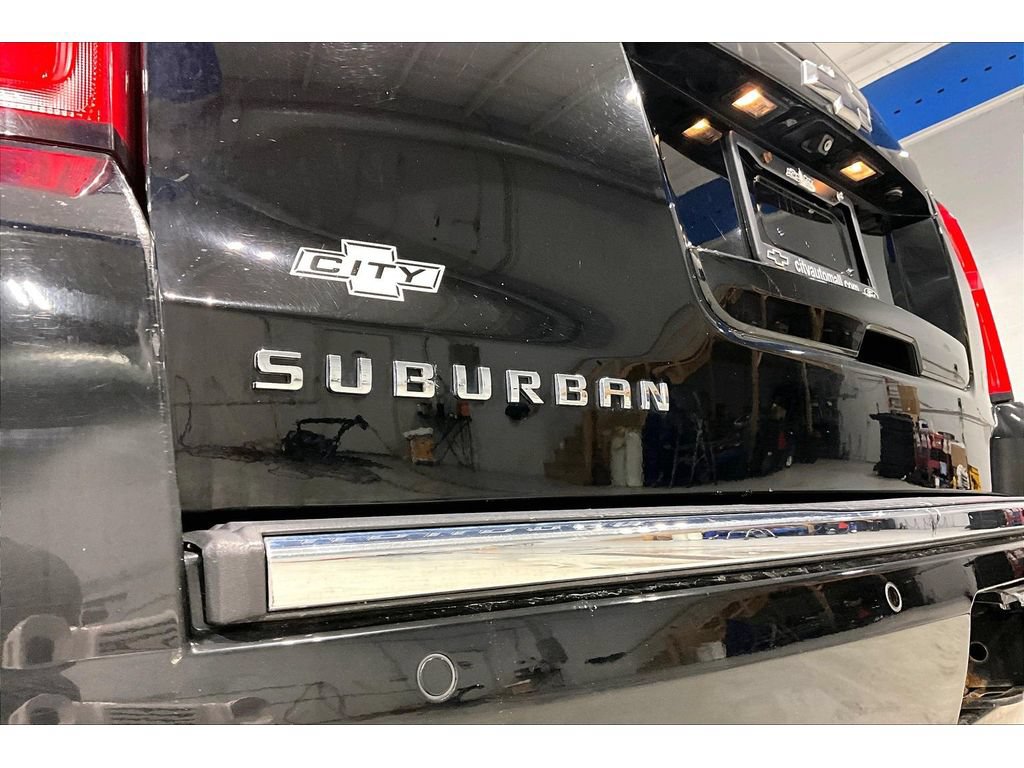 Used 2016 Chevrolet Suburban LTZ AWD/4WD image 34