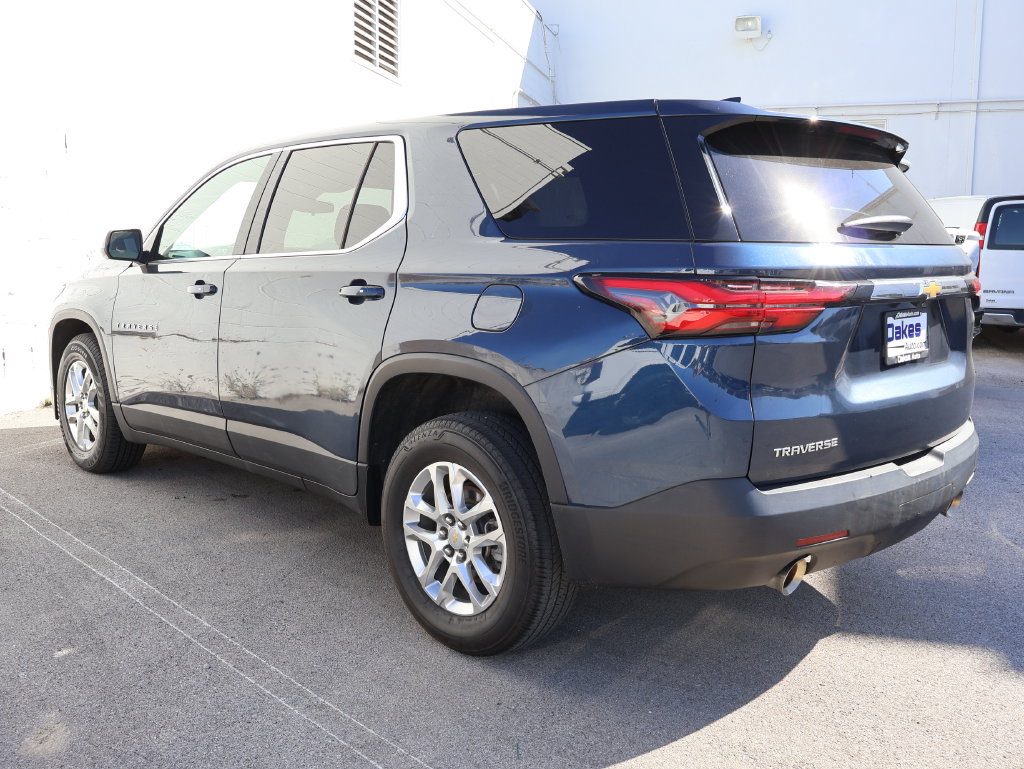 Used 2023 Chevrolet Traverse LS w/ Safety Package FWD image 7
