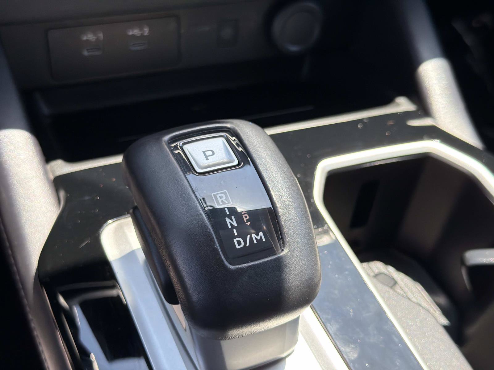 Used 2025 Mitsubishi Outlander SE FWD image 25