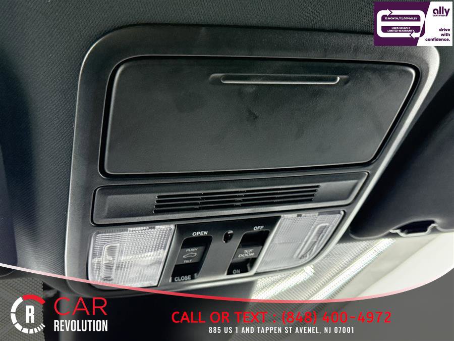 Used 2025 Honda Odyssey Sport-L image 27