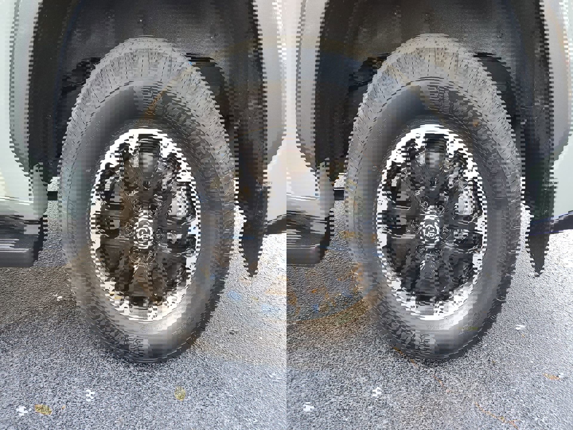 Used 2023 Toyota Sequoia Limited image 80