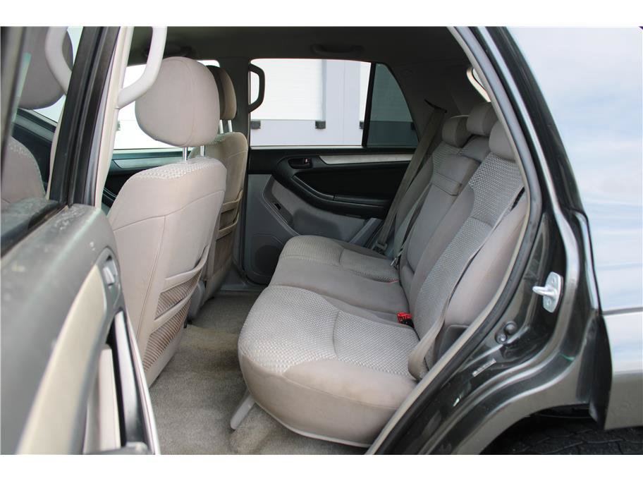 Used 2007 Toyota 4Runner SR5 AWD/4WD image 12