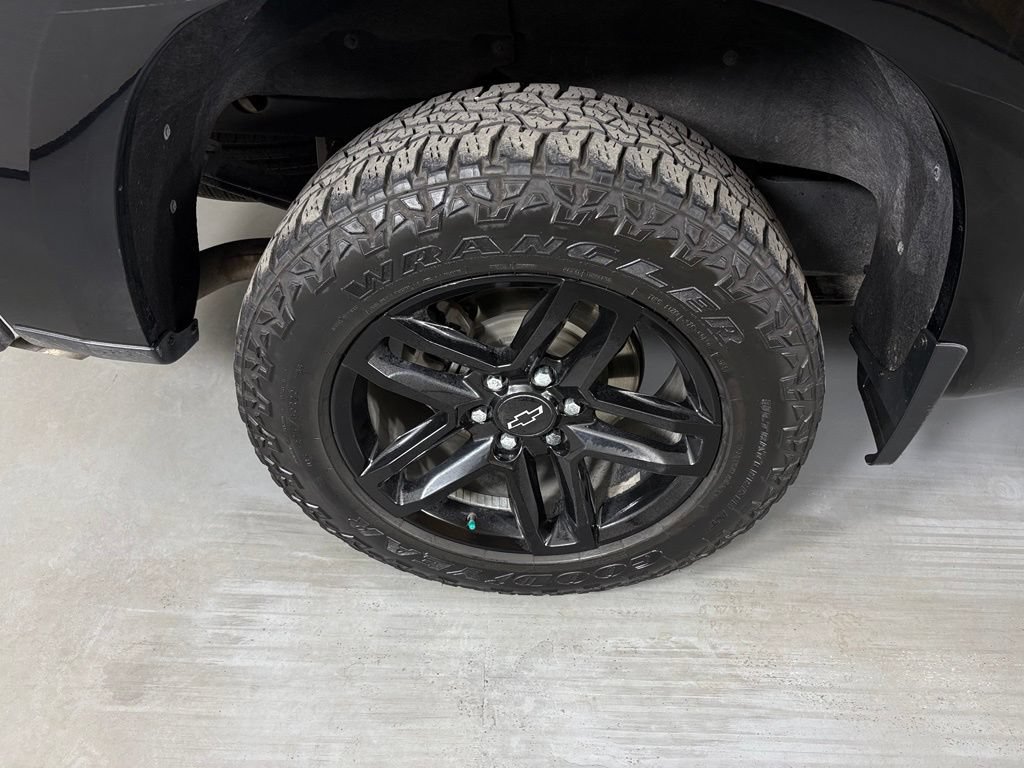 Certified 2024 Chevrolet Silverado 1500 RST AWD/4WD image 13