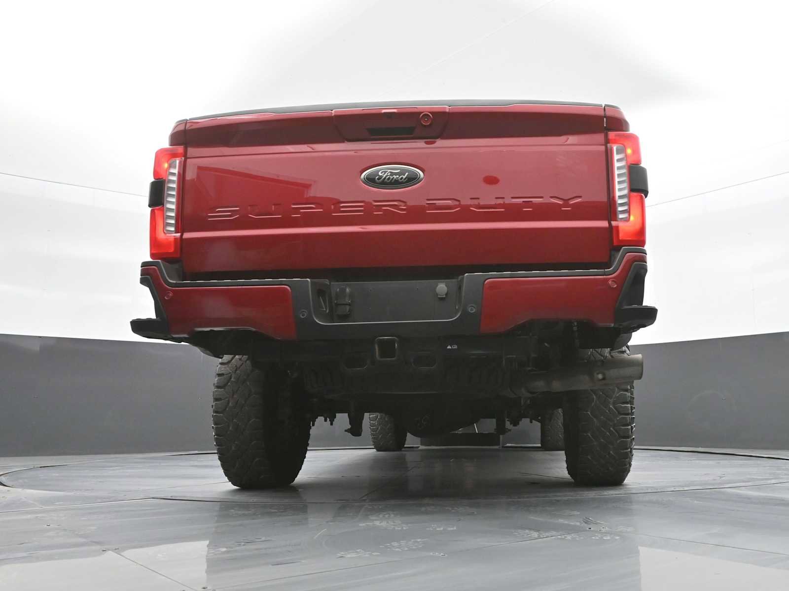 Used 2024 Ford F250 Lariat w/ Tremor Off-Road Package image 22