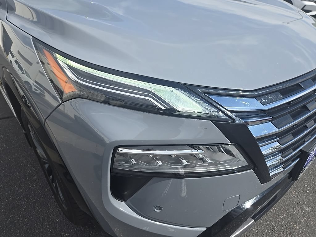 Used 2024 Nissan Rogue Platinum w/ Platinum Premium Package AWD/4WD image 30