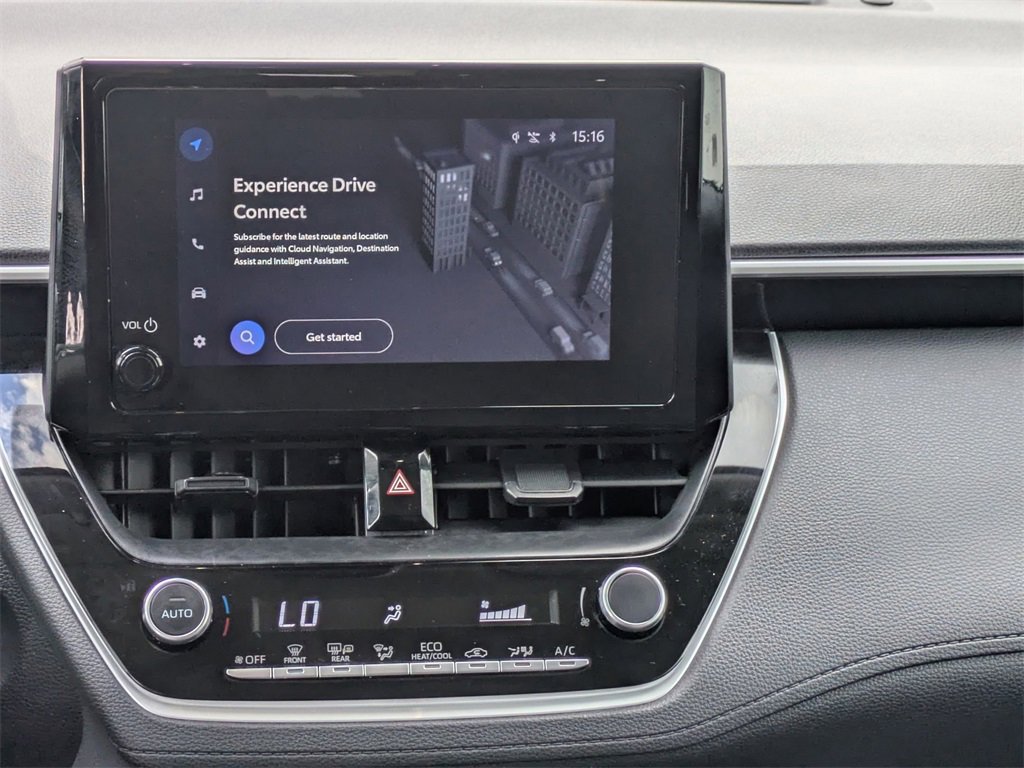 Used 2025 Toyota Corolla Cross LE image 19