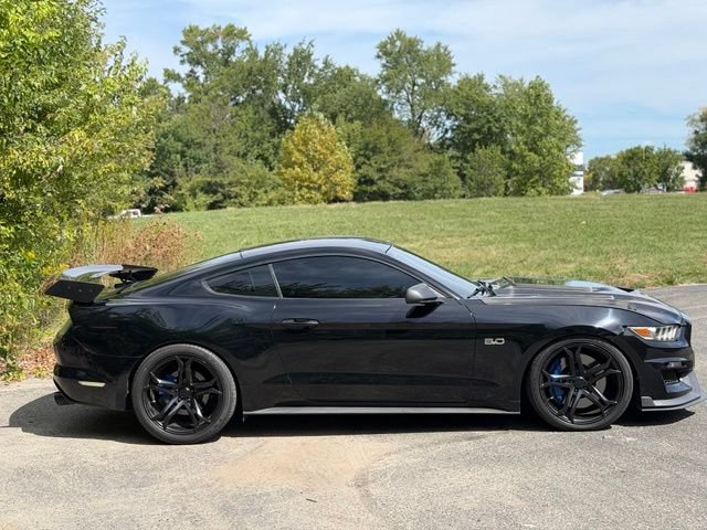 Used 2016 Ford Mustang GT w/ GT Performance Package RWD image 5