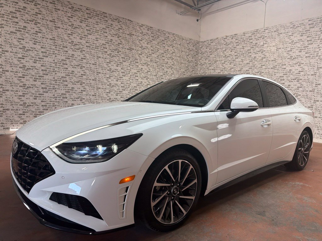 Used 2020 Hyundai Sonata Limited w/ Cargo Package FWD image 3