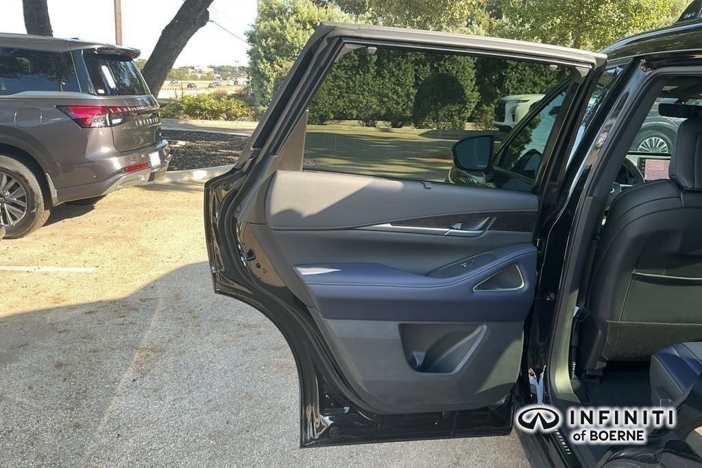 Certified 2026 INFINITI QX60 Sport w/ Dark Cargo Package image 27