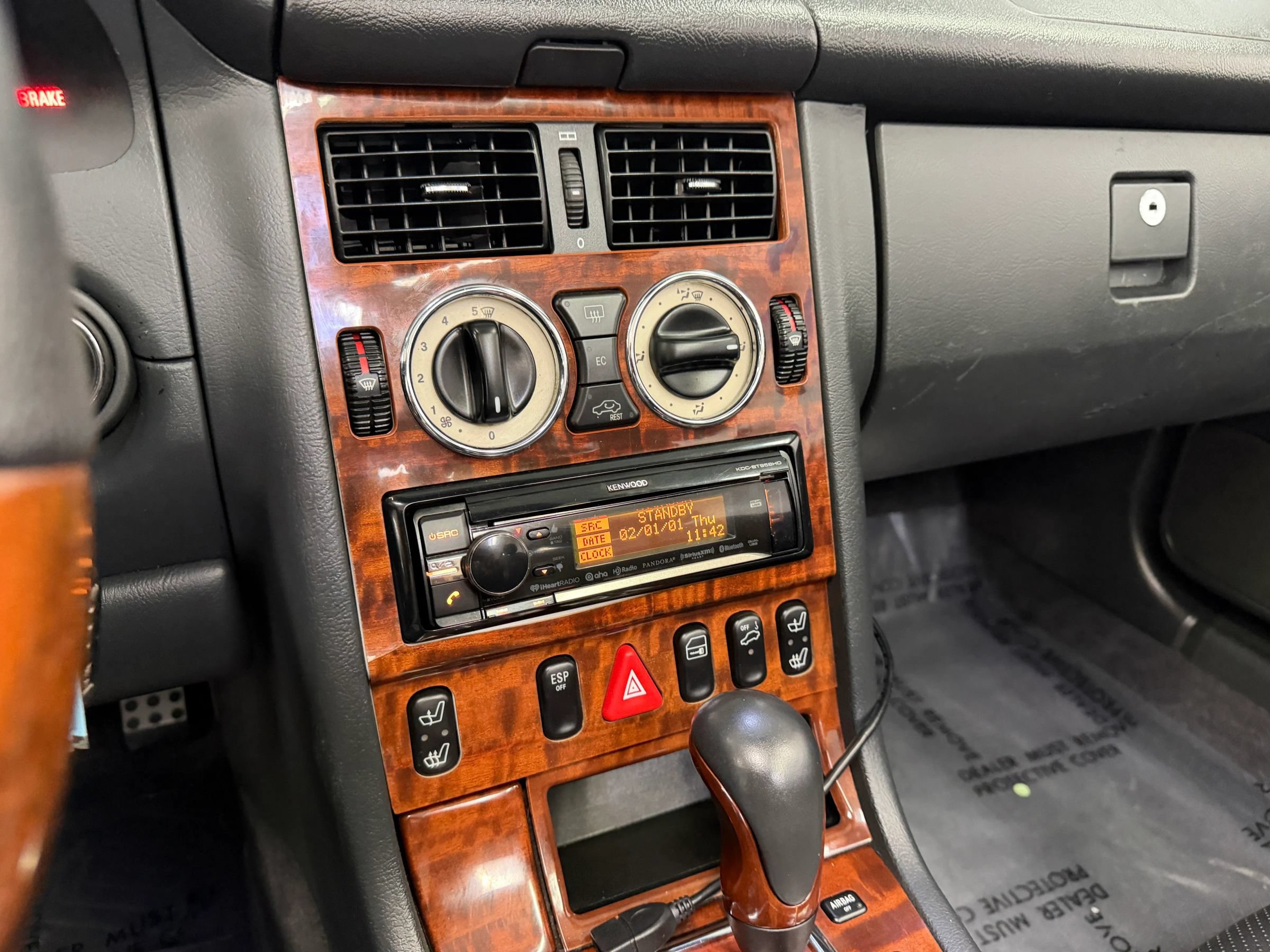 Used 2001 Mercedes-Benz SLK 320 image 26