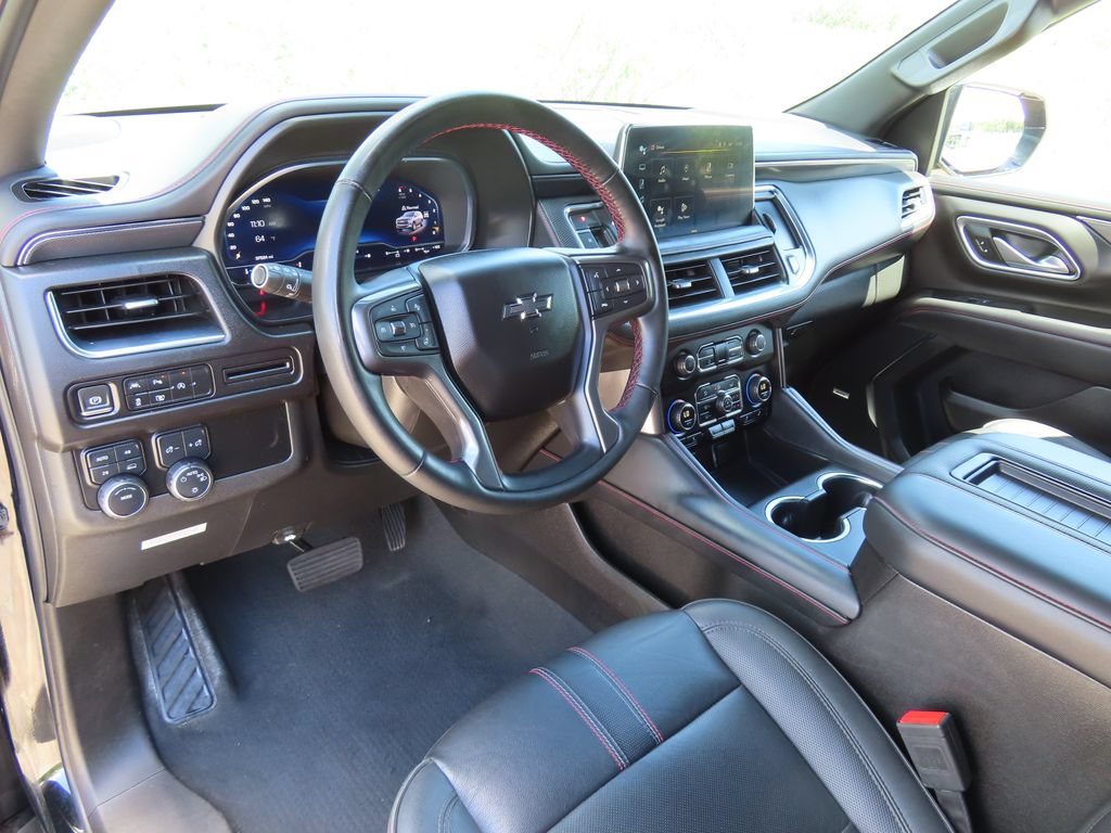 Certified 2024 Chevrolet Suburban RST w/ Luxury Package AWD/4WD image 25
