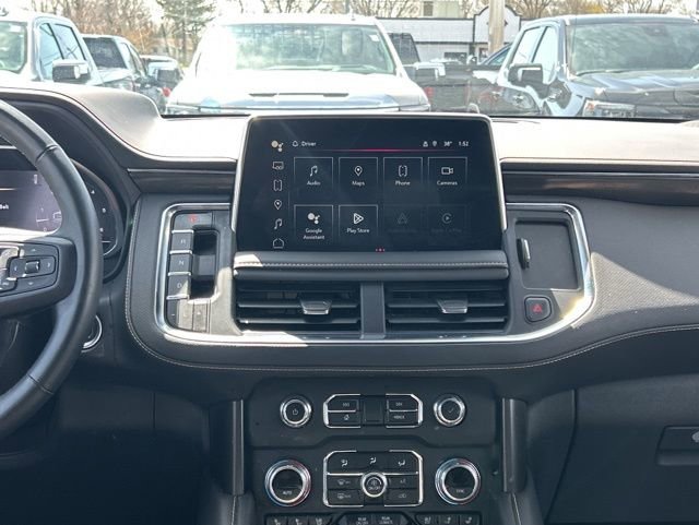 Used 2023 GMC Yukon AT4 w/ Technology Package AWD/4WD image 29