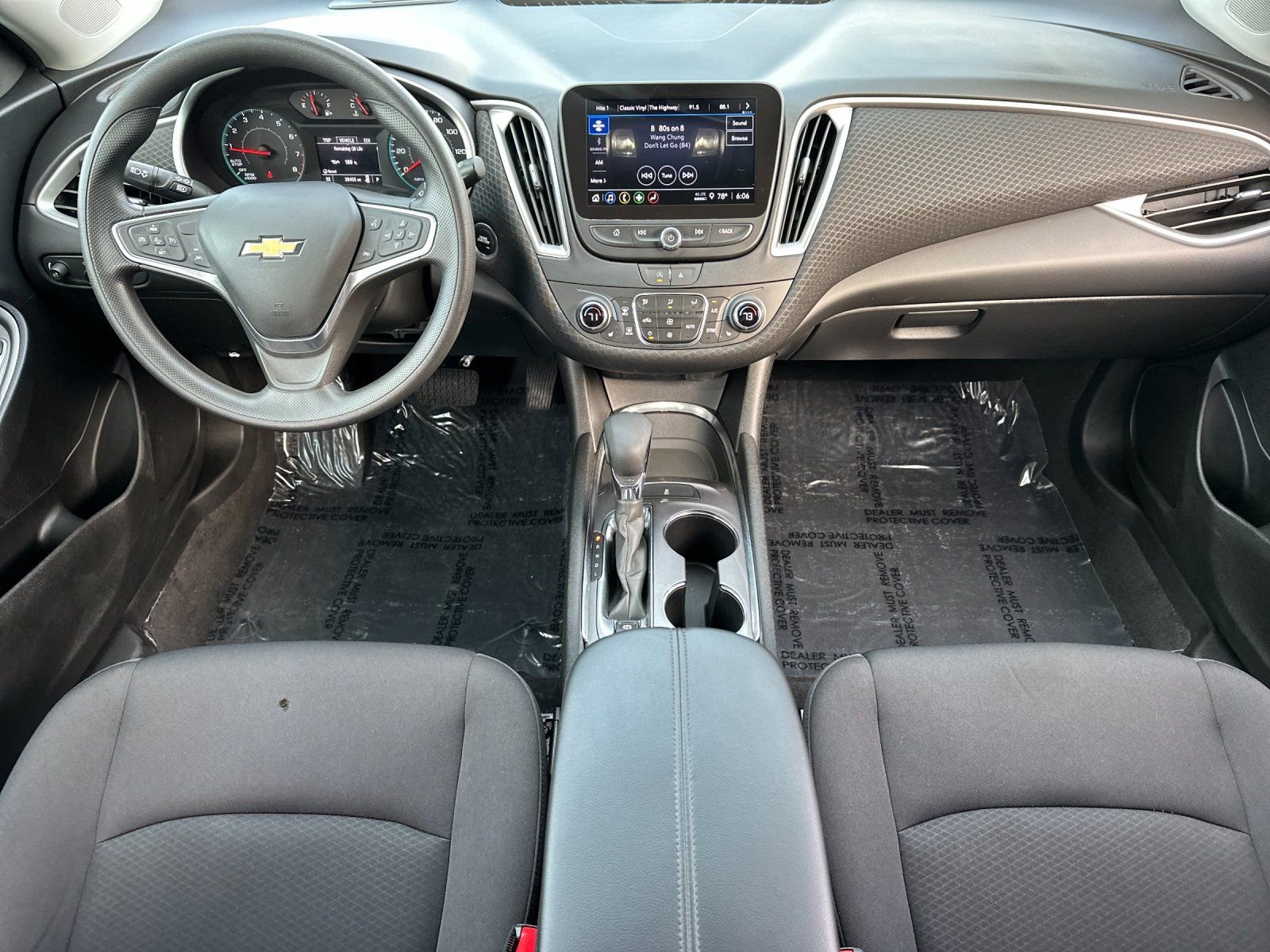 Used 2023 Chevrolet Malibu LT FWD image 12