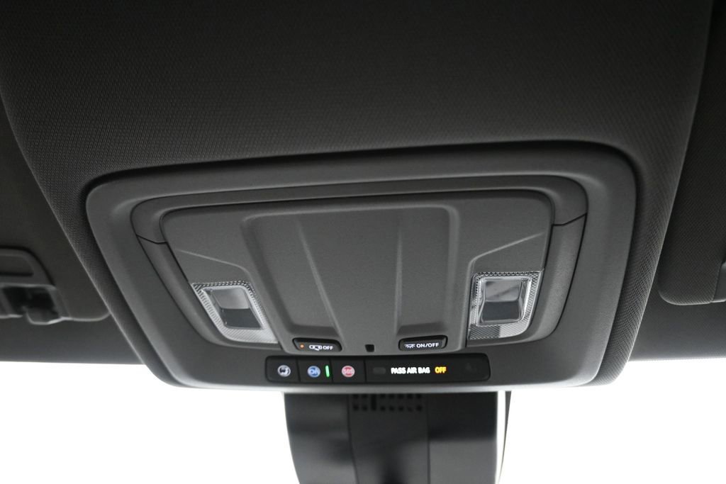 Used 2023 Chevrolet Silverado 1500 RST AWD/4WD image 25