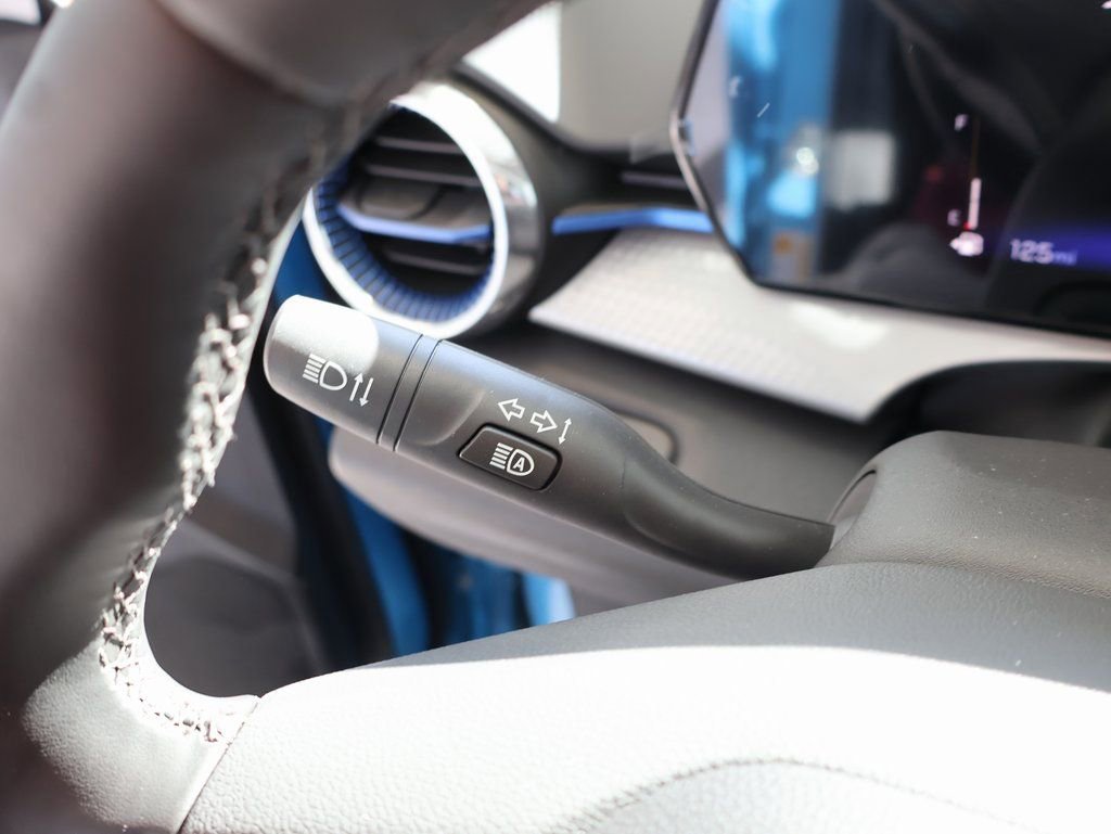 New 2026 Chevrolet Trax LT w/ Driver Confidence Package image 15